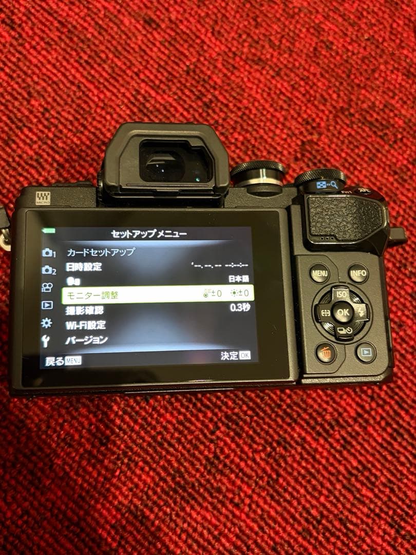 OLYMPUS OM-D E-M10 Mark III本体最終値下げ！