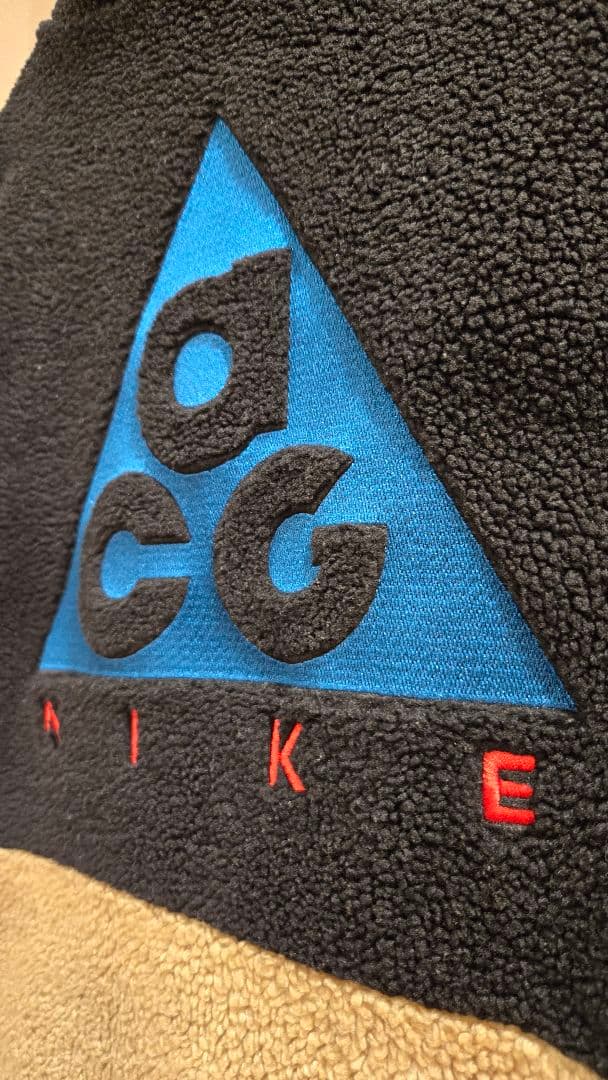 ACG マルチカラー ベスト S　訳アリ