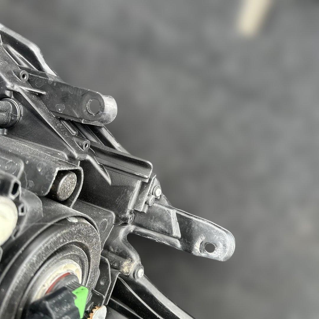 トヨタ プリウス 30系 ヘッドライト左右 KOITO 47-29