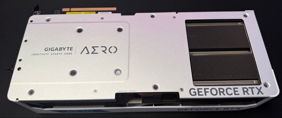 グラフィックボード・グラボ・ビデオカード GIGABYTE AERO RTX4090 24GB