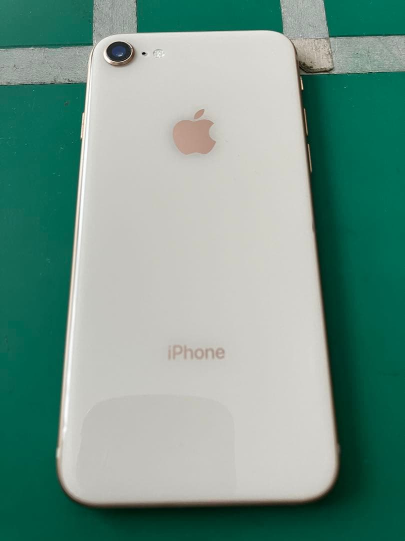 iPhone 8 256GB SoftBank SIMロック解除済み