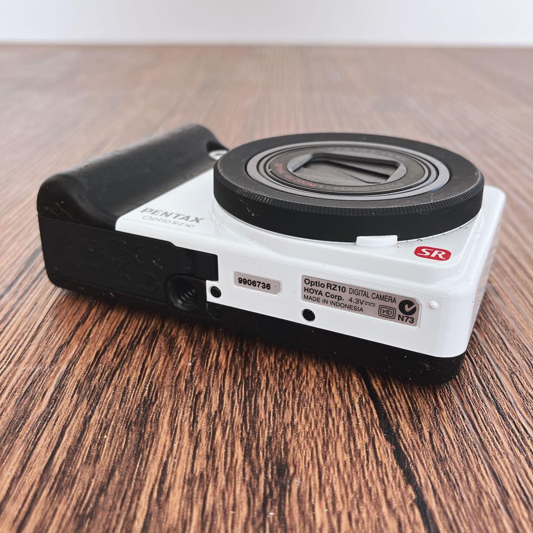 PENTAX Optio RZ10 ピュアホワイト　コンパクトデジタルカメラ