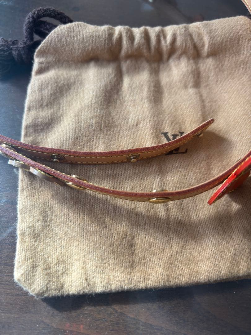 Louis Vuitton フラワーモチーフ ベルト