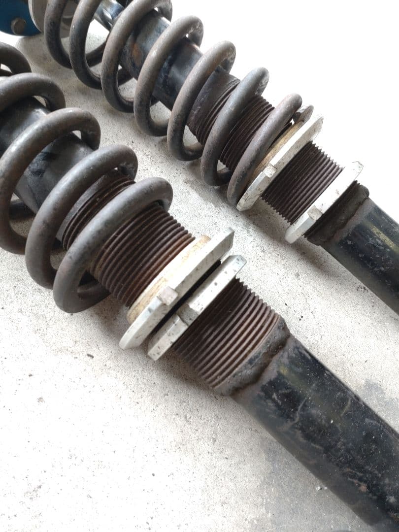 旧車　日産　スカイライン　DR30 鉄仮面　車高調キット