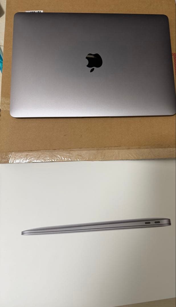 MacBook Air 13inch M1 256GB 8GB 充電98%