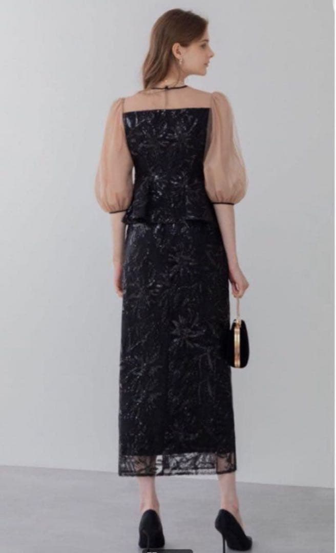 シアーパフスリーブペプラムスパンコール花柄Leja サイズS