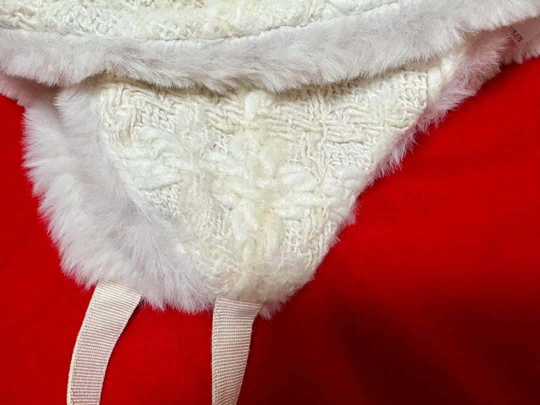 ❤️ 未使用　TRICOT CHIC ホワイトファー耳あて付き　タグ付き　58