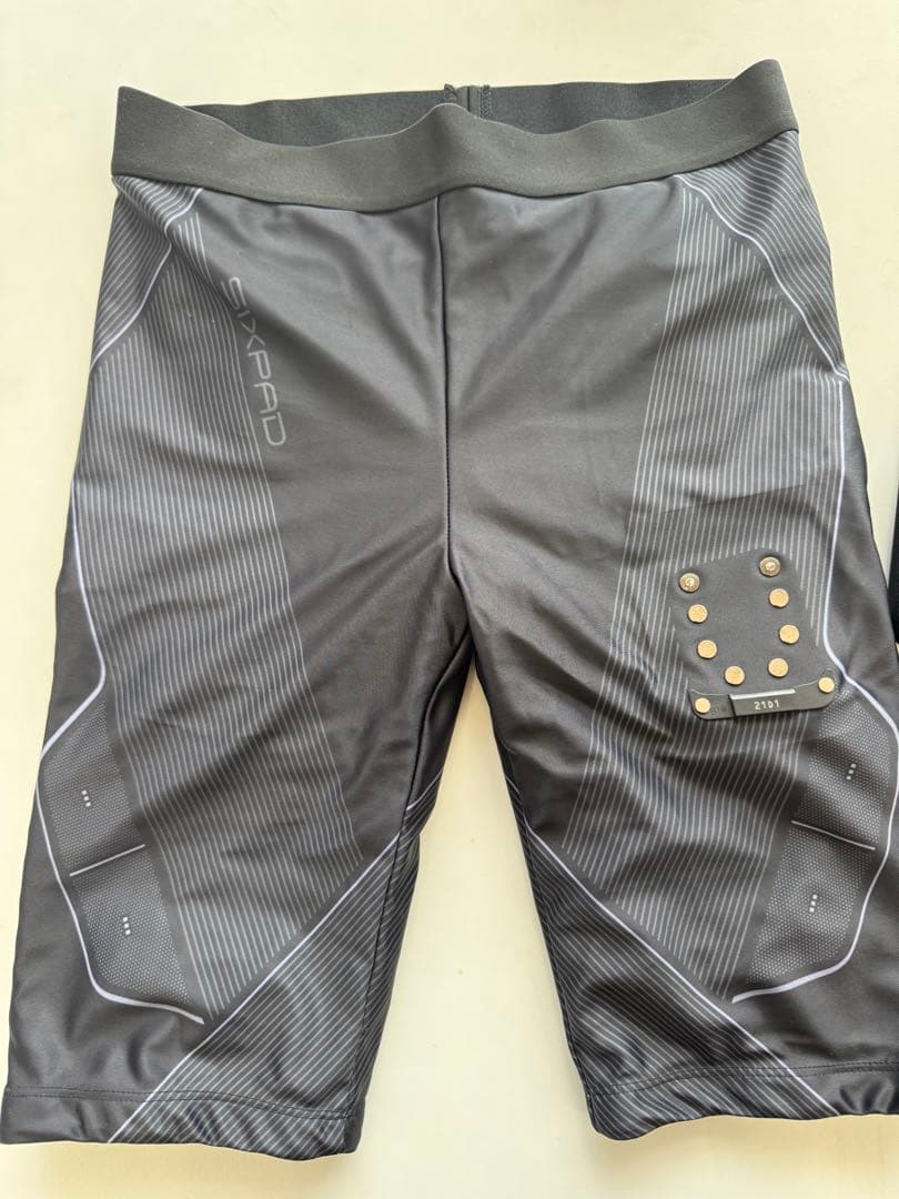 【シックスパッド】パワースーツ　ヒップアンドレッグ レディースＬ