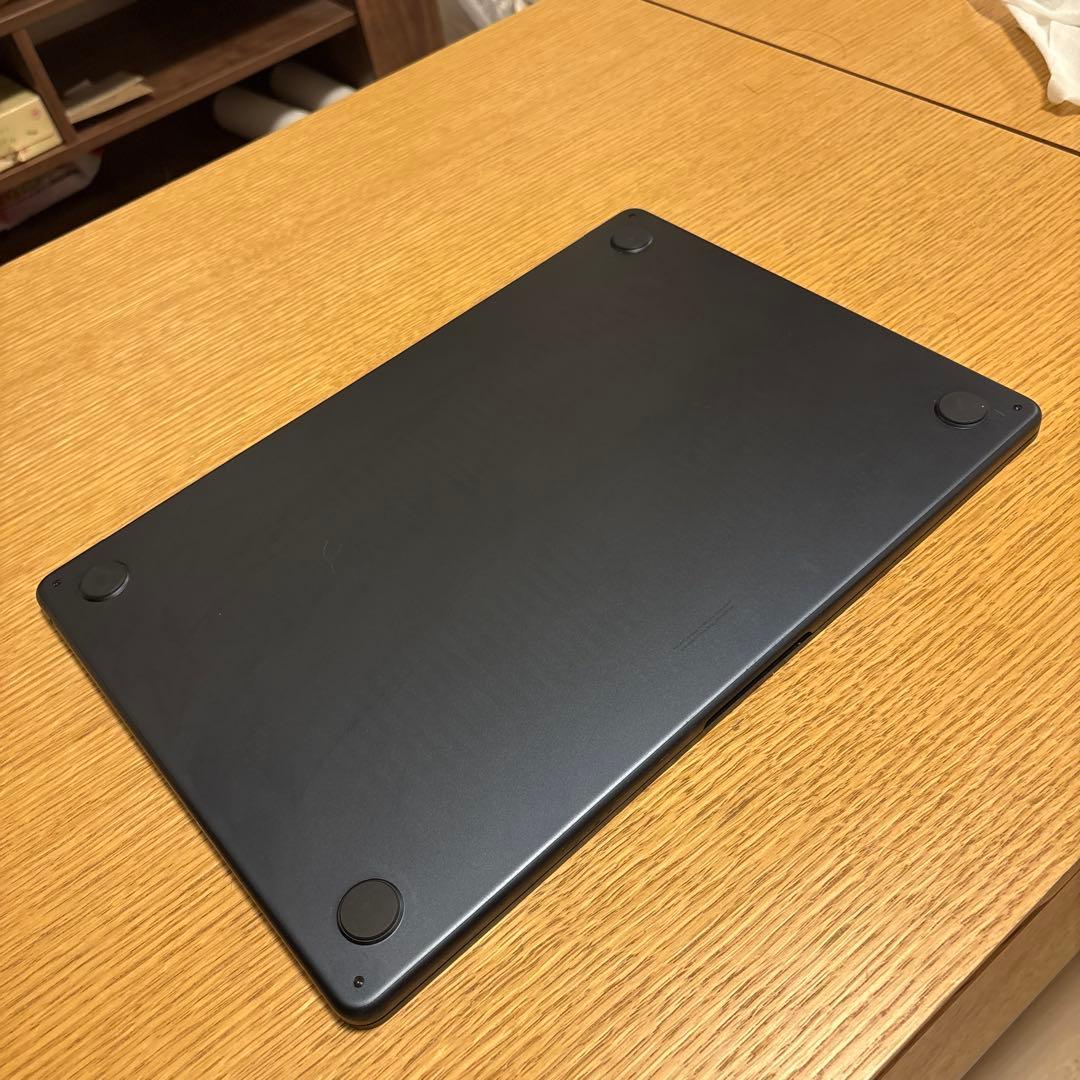 Apple M2チップ搭載 MacBook Air 15インチ 2023年