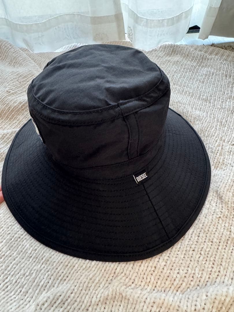 ディーゼル　DIESEL バケットハット　つば広　帽子　ロゴ　ブラック　黒　夏