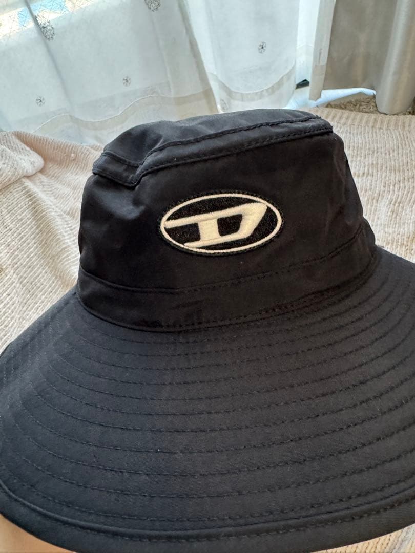 ディーゼル　DIESEL バケットハット　つば広　帽子　ロゴ　ブラック　黒　夏