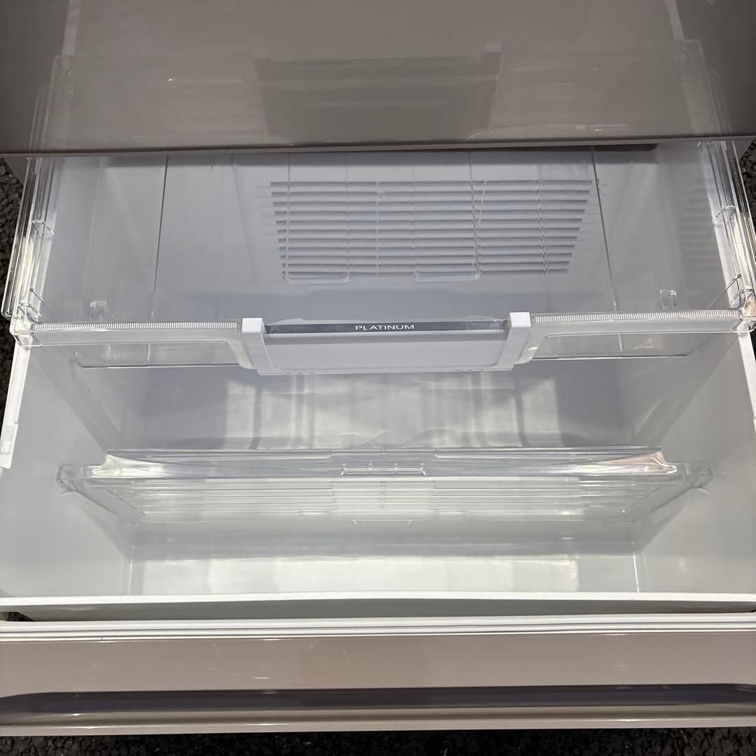 HITACHI 冷蔵庫 R-XG56J 2019年製　555L