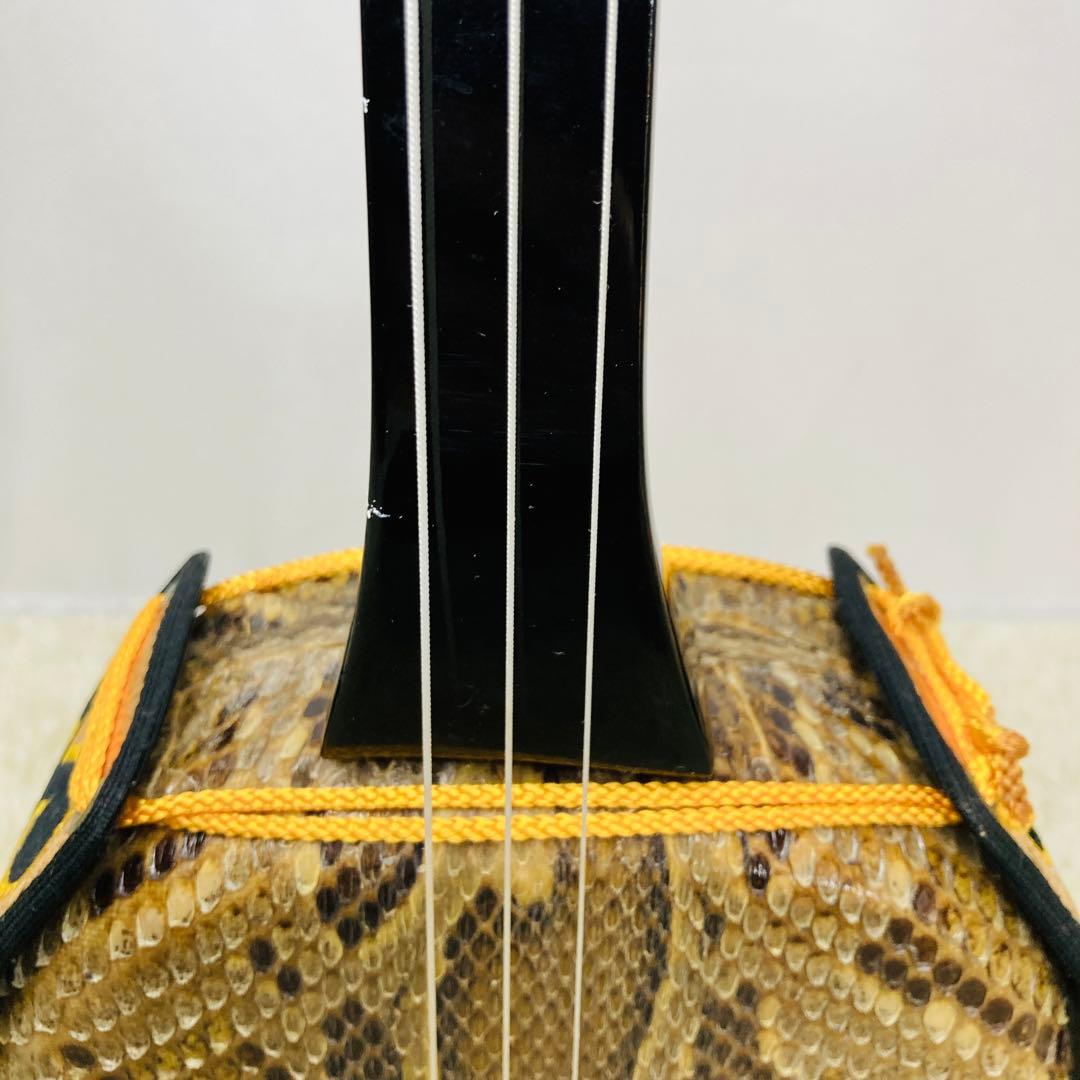 沖縄三線 本皮 三線 沖縄 皮破れなし 蛇皮 本蛇革 琉球 和楽器 弦楽器