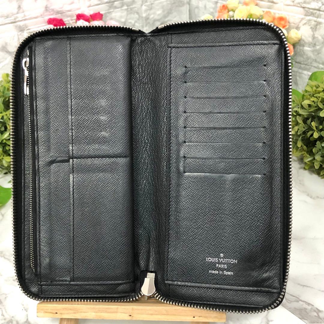 美品✨ルイヴィトン　タイガ　ヴェルティカル　ジッピーウォレット　長財布　ブラック