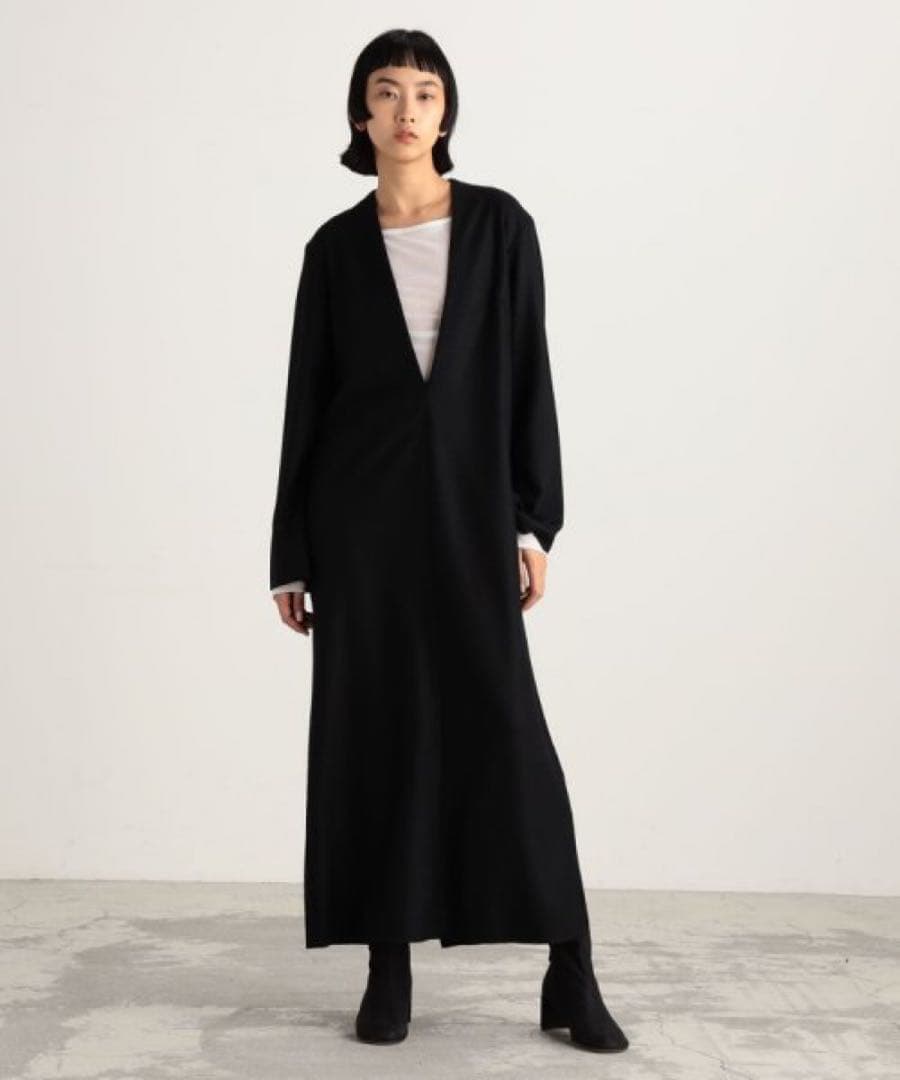 m*i様 美品★TOMORROWLAND Edition★ミルドウールVネックワ