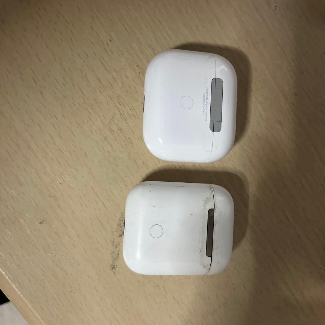 AirPods第1世代　第3世代(両耳なし)ケースのみ　ケース付き