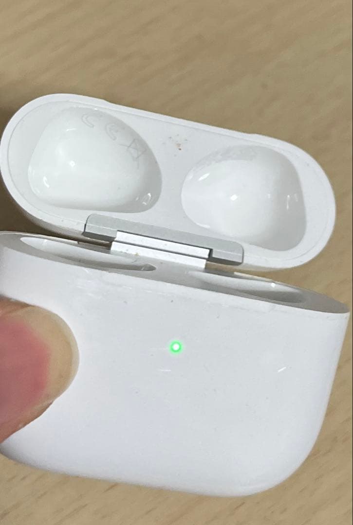 AirPods第1世代　第3世代(両耳なし)ケースのみ　ケース付き