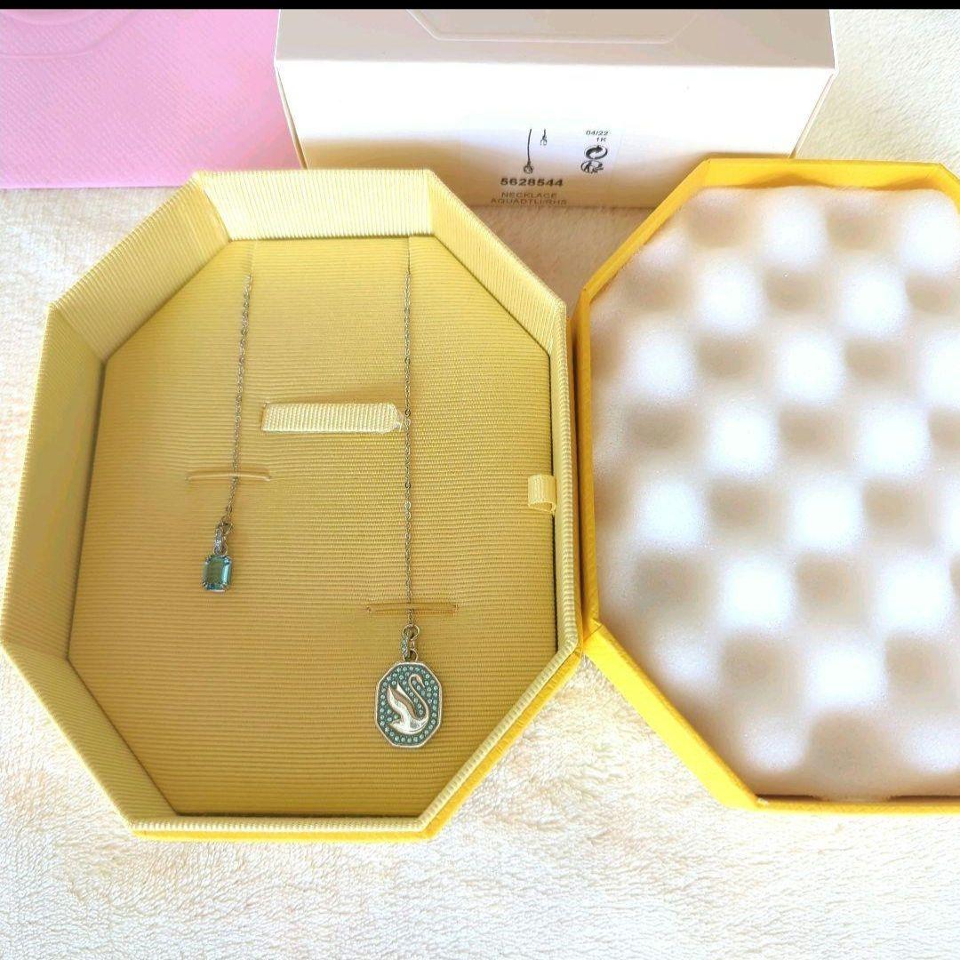 北斎の鷹クン　スワロフスキー 白鳥 ネックレス