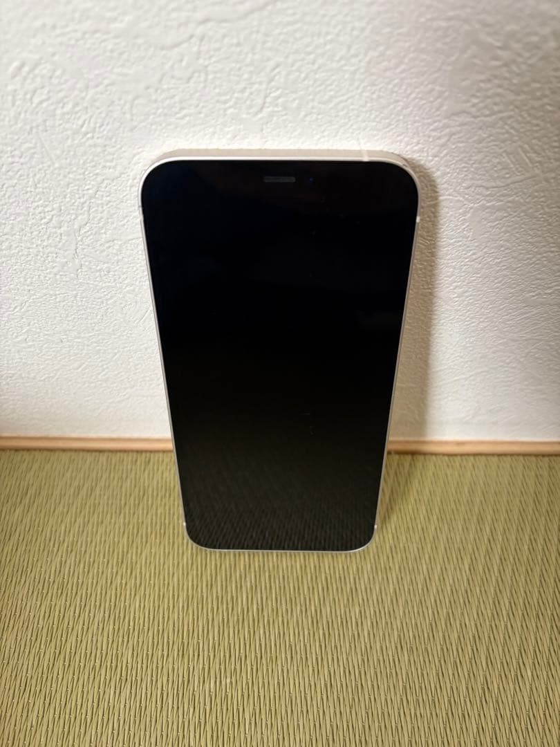 iPhone12 64G ホワイト　SIMフリー