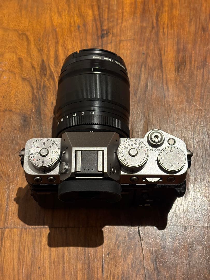 FUJIFILM X-T5 シルバー　ボディ　シャッター回数880回