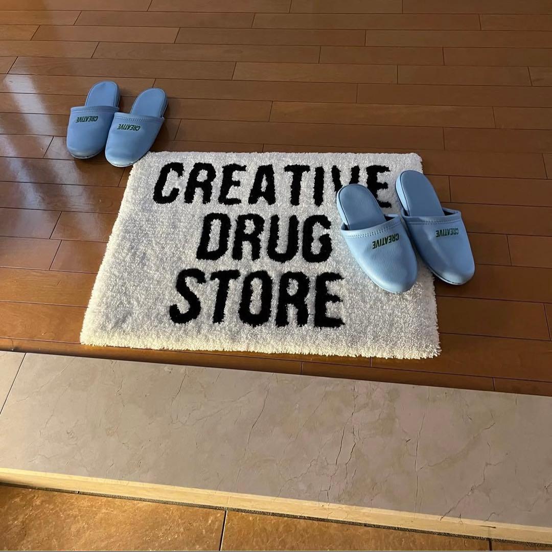 CREATIVE DRUG STORE ラグ