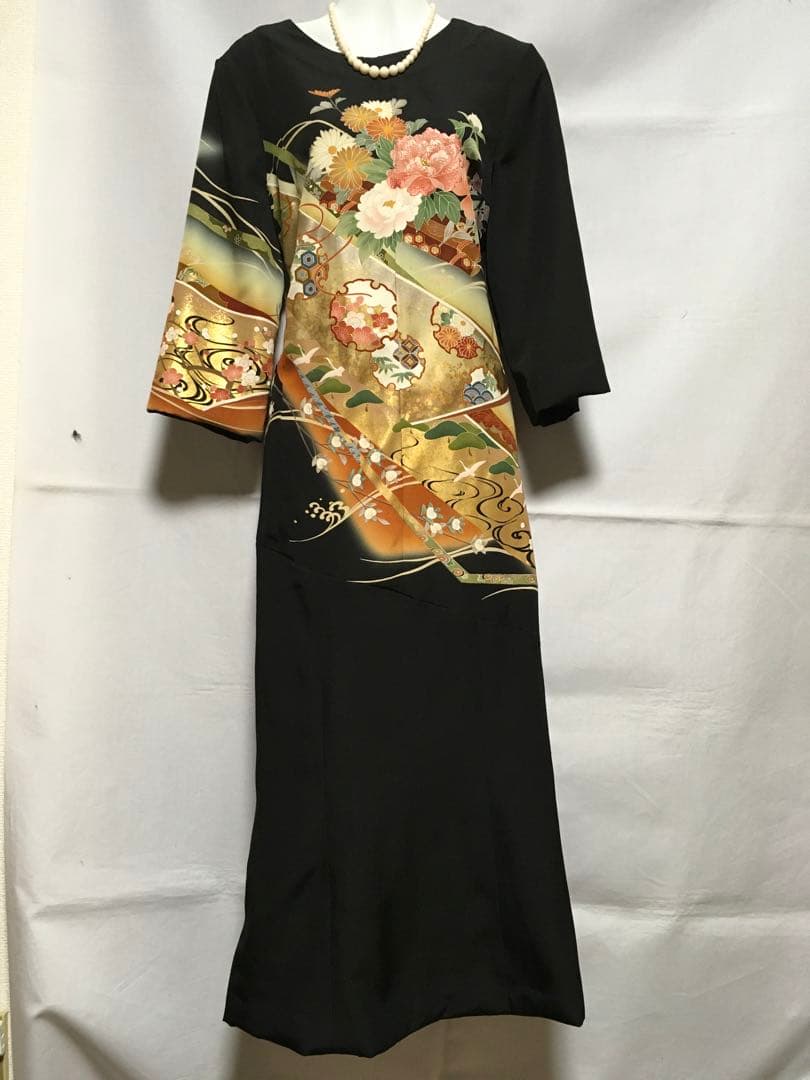 結婚式に！着物リメイク　正絹留袖ドレス　ロングワンピース　「雪輪に牡丹」Bタイプ