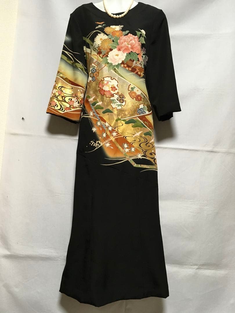 結婚式に！着物リメイク　正絹留袖ドレス　ロングワンピース　「雪輪に牡丹」Bタイプ