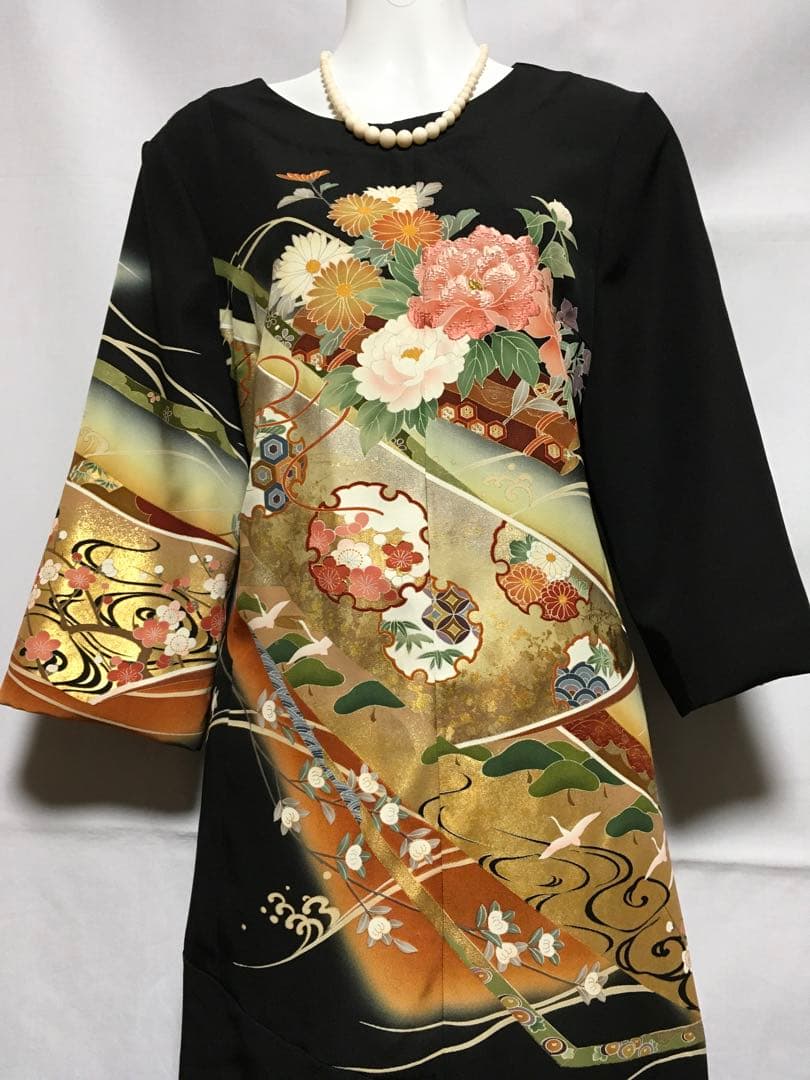 結婚式に！着物リメイク　正絹留袖ドレス　ロングワンピース　「雪輪に牡丹」Bタイプ