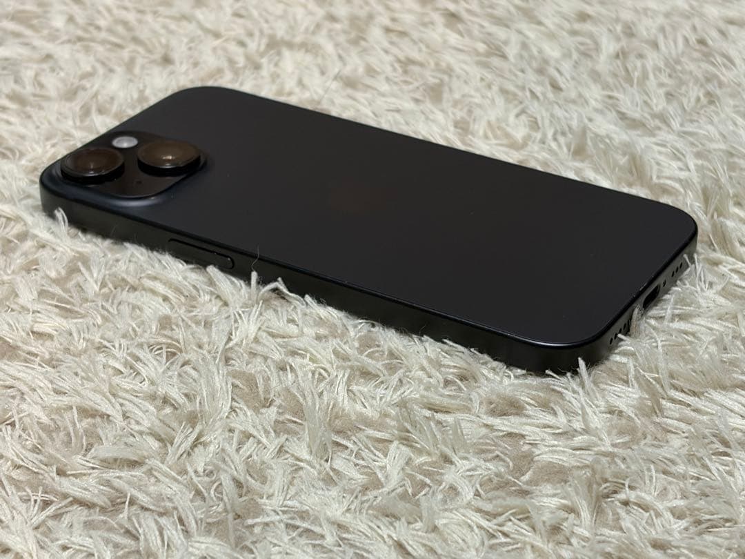 Apple iPhone15 128GB ブラック SIMフリー 中古