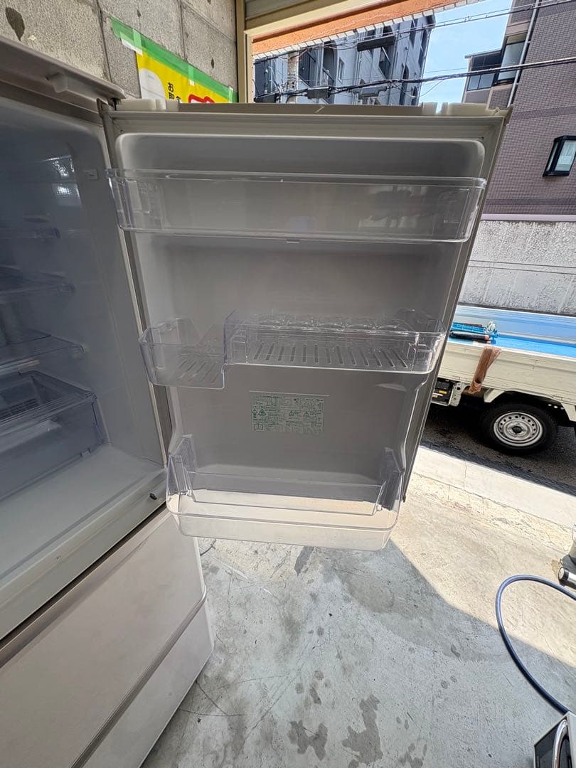 大阪近郊/配送設置まで対応/SHARP350L冷蔵庫