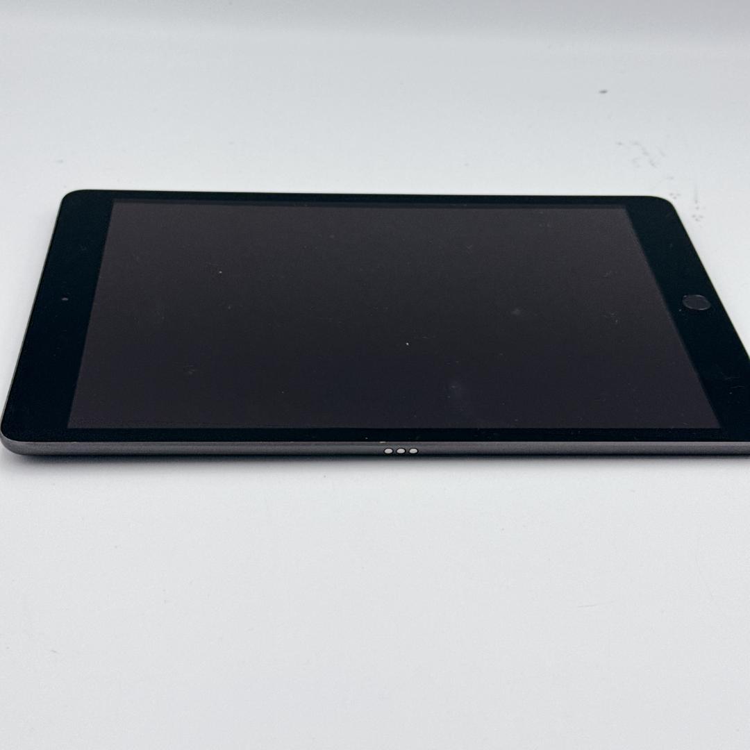 【良品】iPad (第7世代) 32GB MW6A2J/A スペースグレイ
