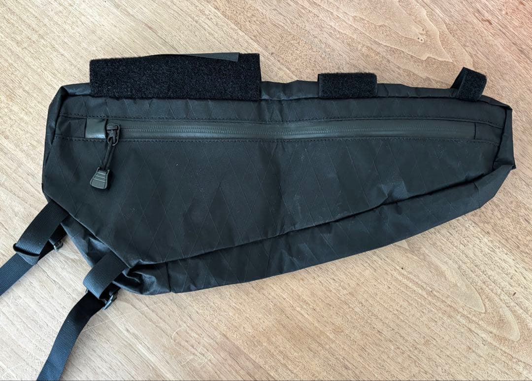 FAIRWEATHER フェアウェザー half frame bag