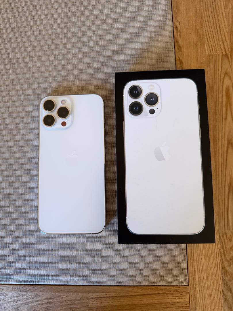 Apple iPhone 13 Pro max 本体 美品　256G シルバー