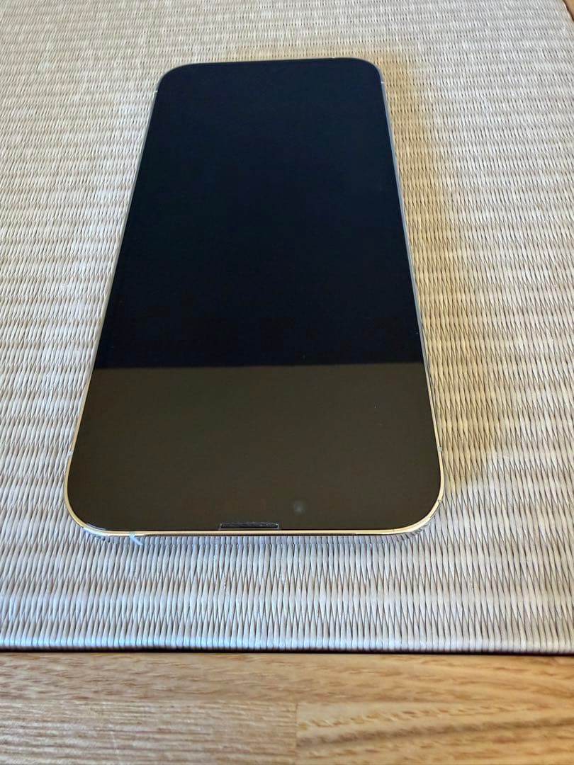 Apple iPhone 13 Pro max 本体 美品　256G シルバー