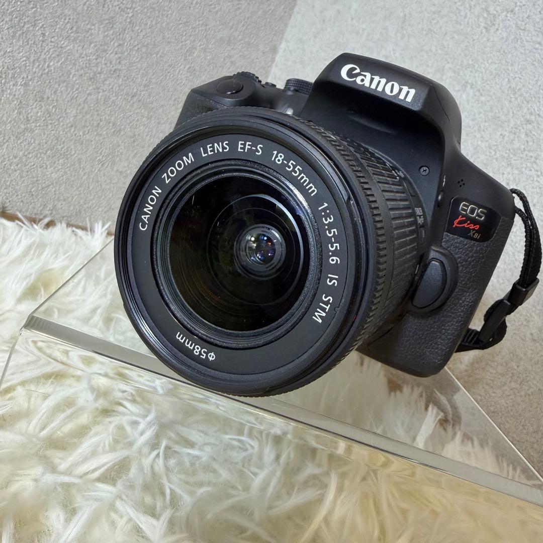 【極美品】Canon EOS Kiss X8i デジタル一眼レフ 付属品多数