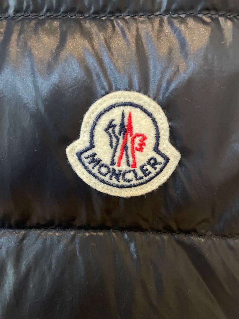 【最終値下げ:14日迄】MONCLER ダウンベスト