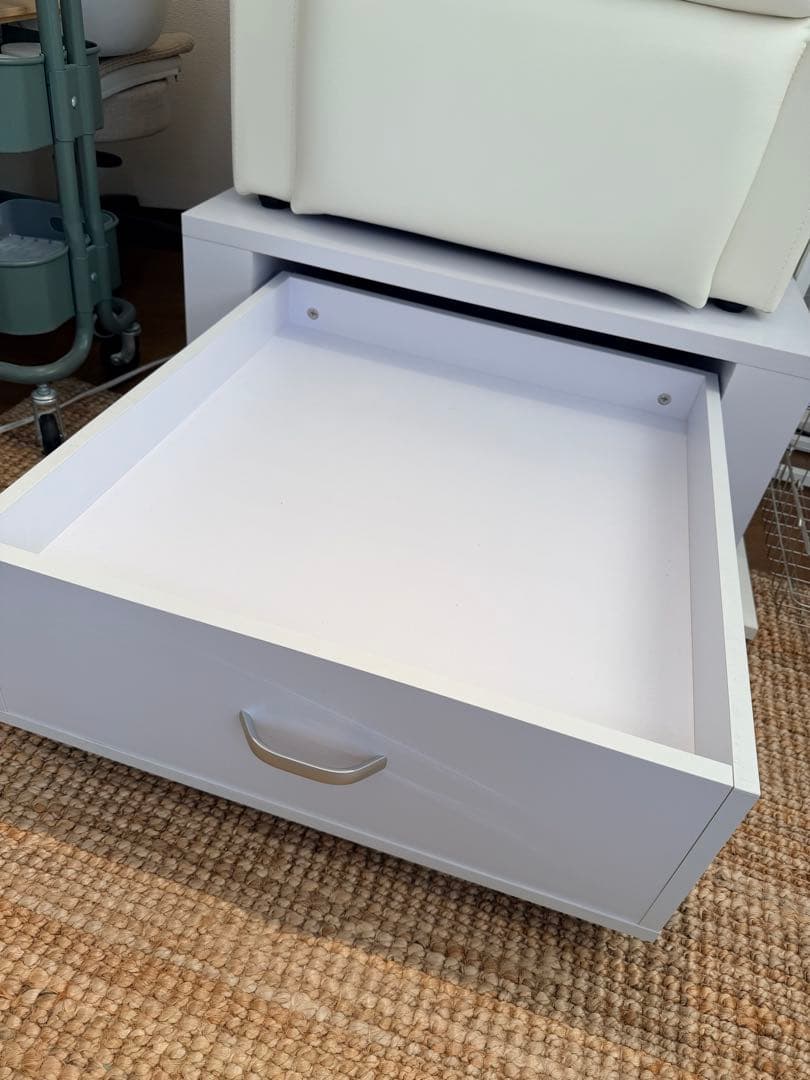 フットネイルチェア ステージ 高さ30cmタイプ ホワイト　ネイルチェア台