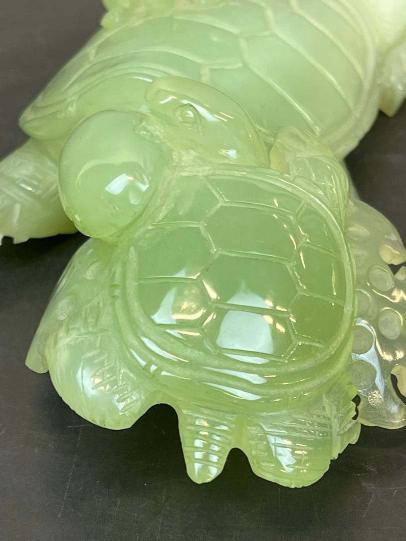 ［美品］翡翠亀　横19cm台付き　送料込み