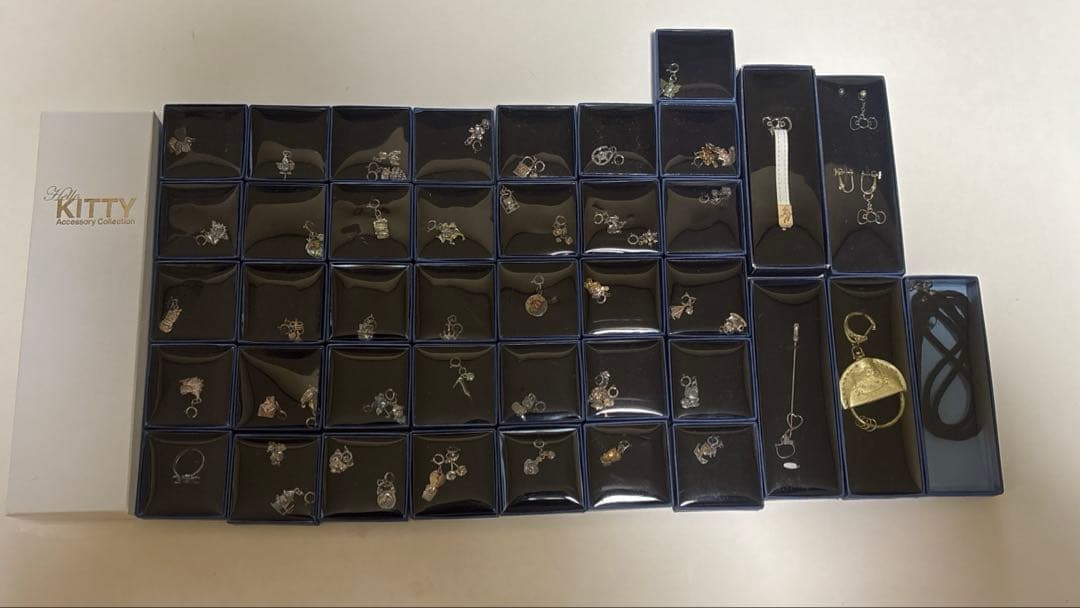 ハローキティ ディアゴスティーニ 付録 チャームセット