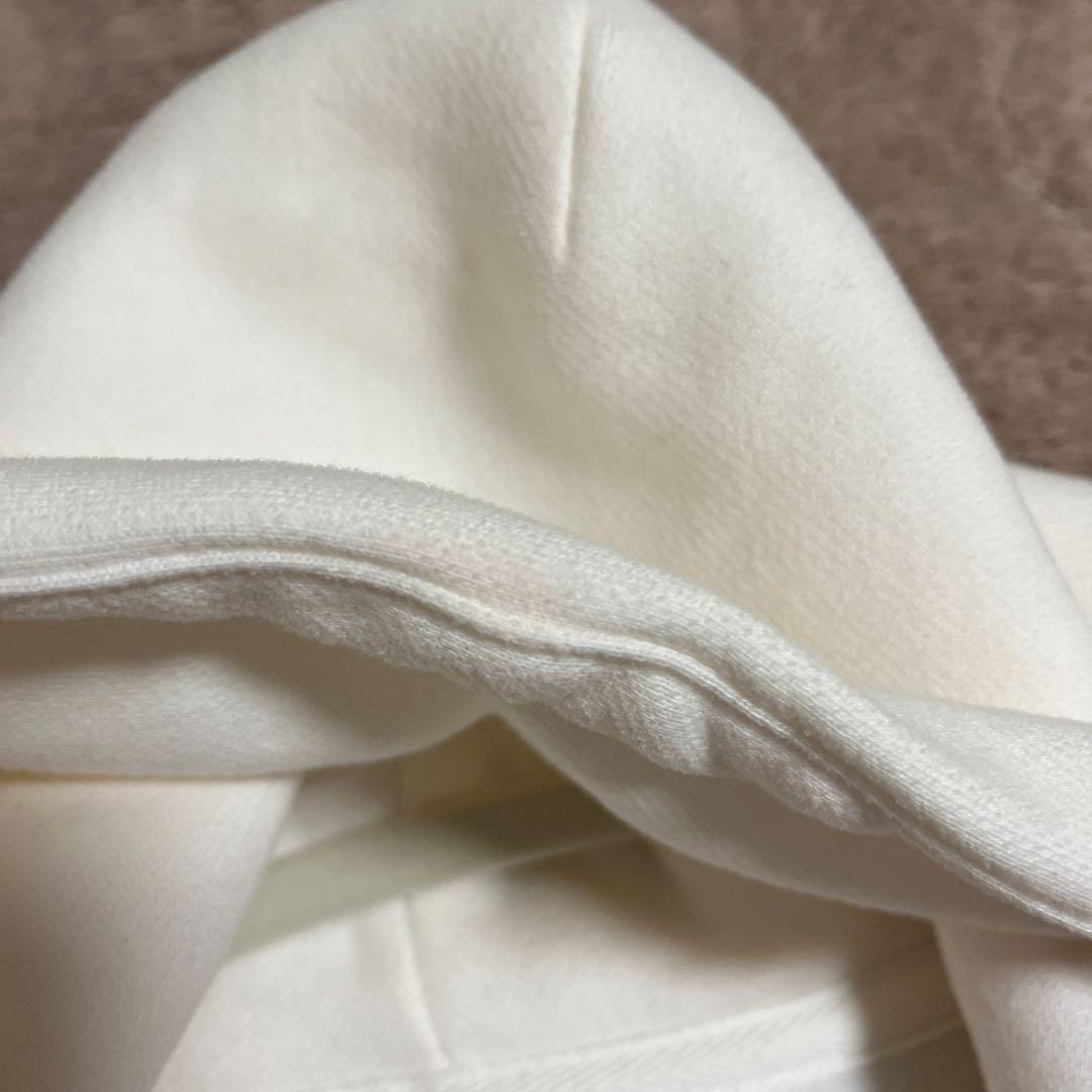 UGG パーカー　ホワイト　Sサイズ