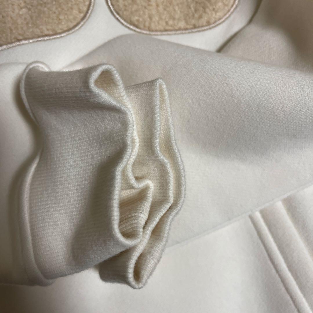 UGG パーカー　ホワイト　Sサイズ