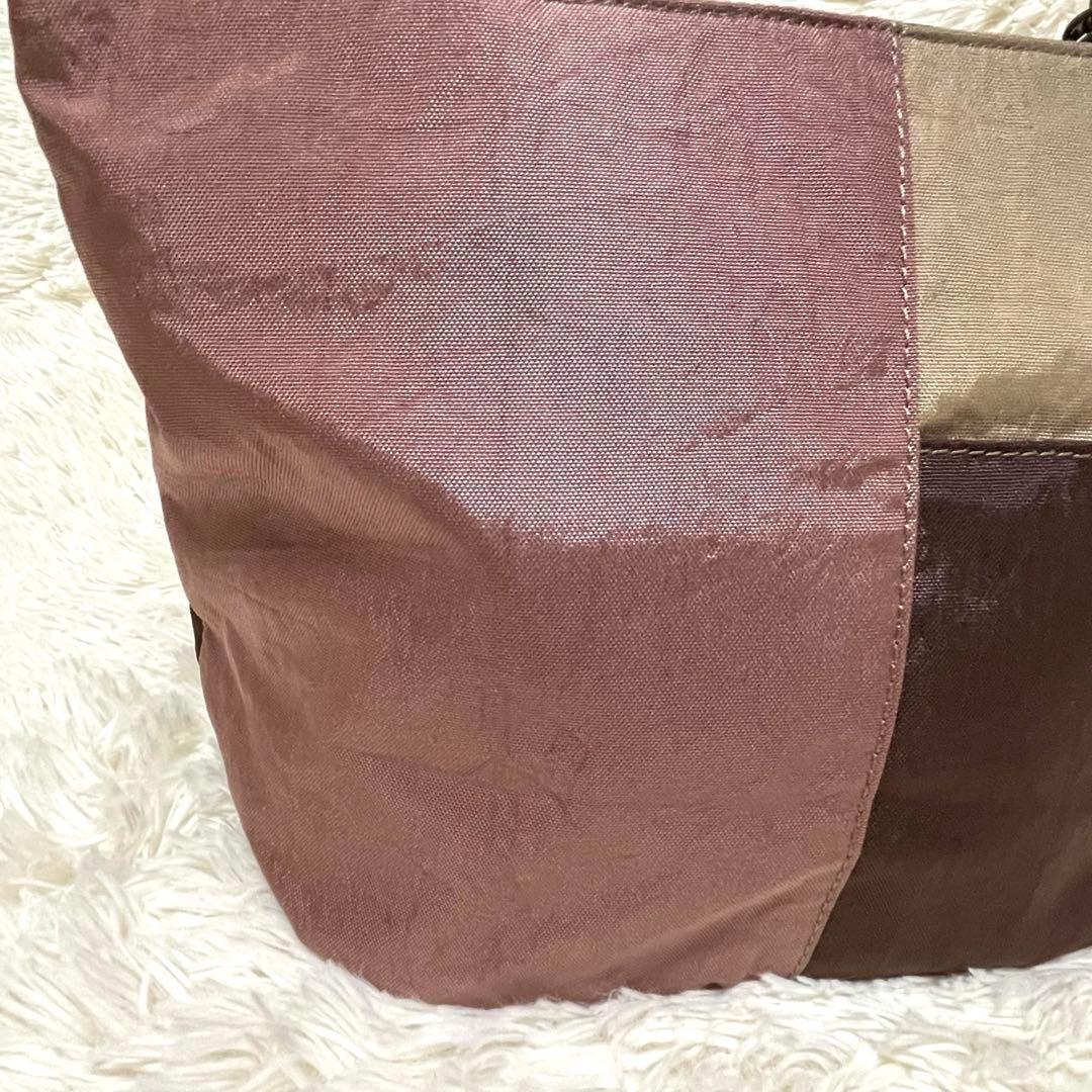 未使用級✨IBIZA イビサ ハンド　トートバッグ ナイロン ピンク チャーム付