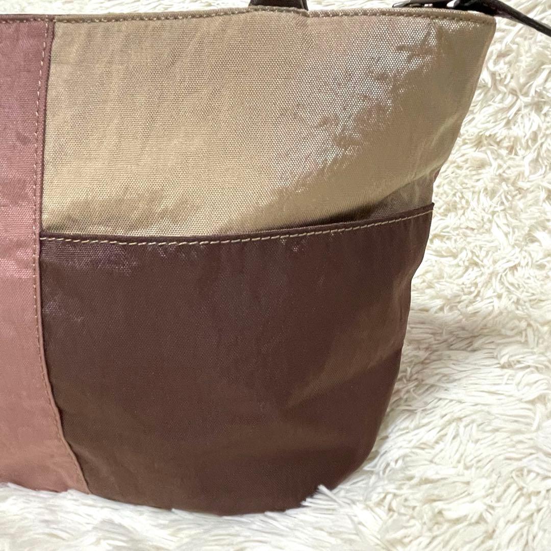 未使用級✨IBIZA イビサ ハンド　トートバッグ ナイロン ピンク チャーム付