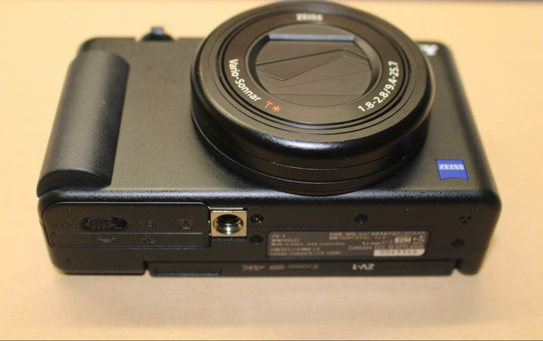 SONY(ソニー) コンパクトデジタルカメラ VLOGCAM ZV-1 ブラック
