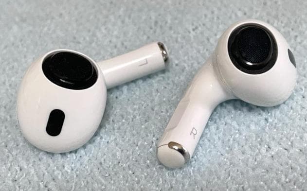 AirPodsPro2 usb-C Apple純正 極美品 オマケ→ 保護ケース