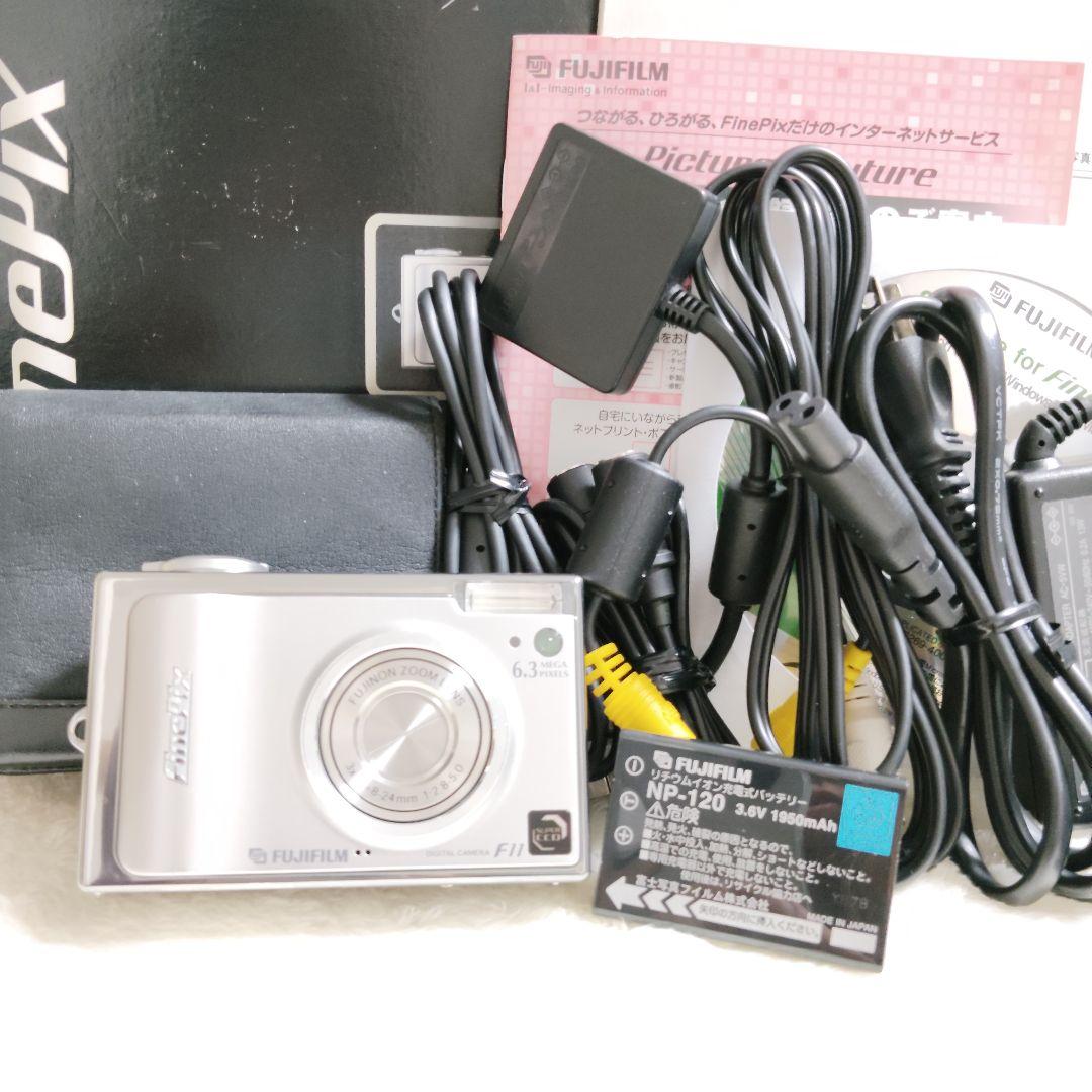 FUJIFILM FinePix F11 シルバー 箱 付属品