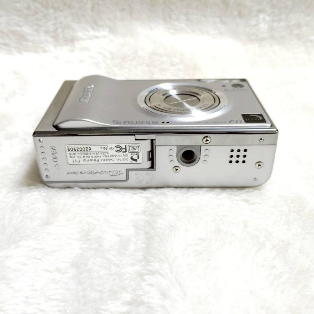 FUJIFILM FinePix F11 シルバー 箱 付属品