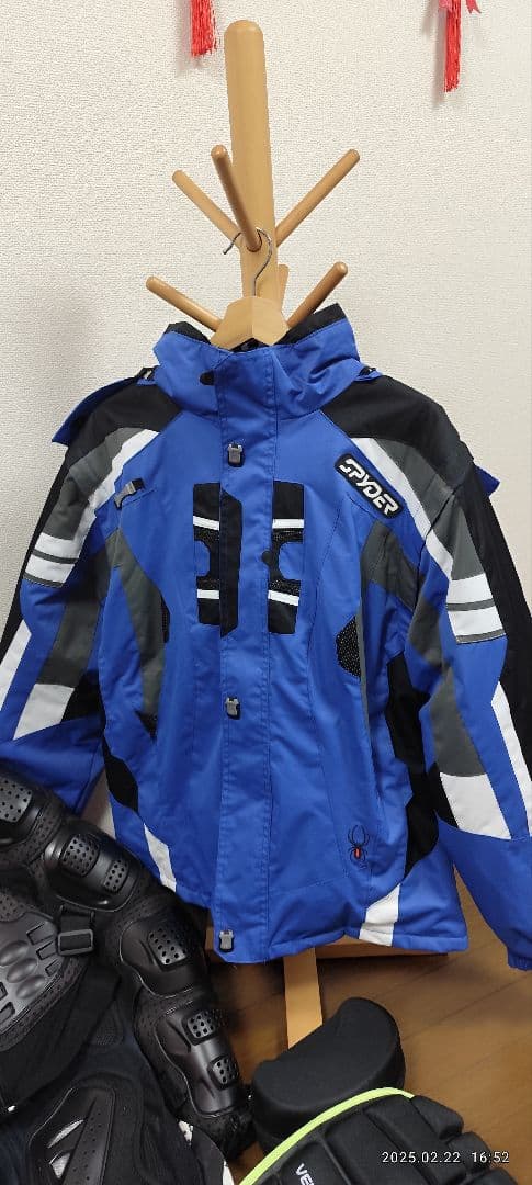Spyder スキーウェアセット 青ジャケット 黒パンツ