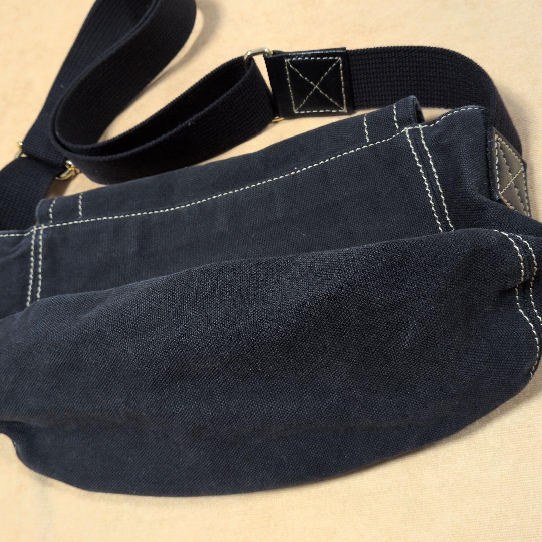 Vivienne Westwood ゴールドオーブショルダーバッグ　黒