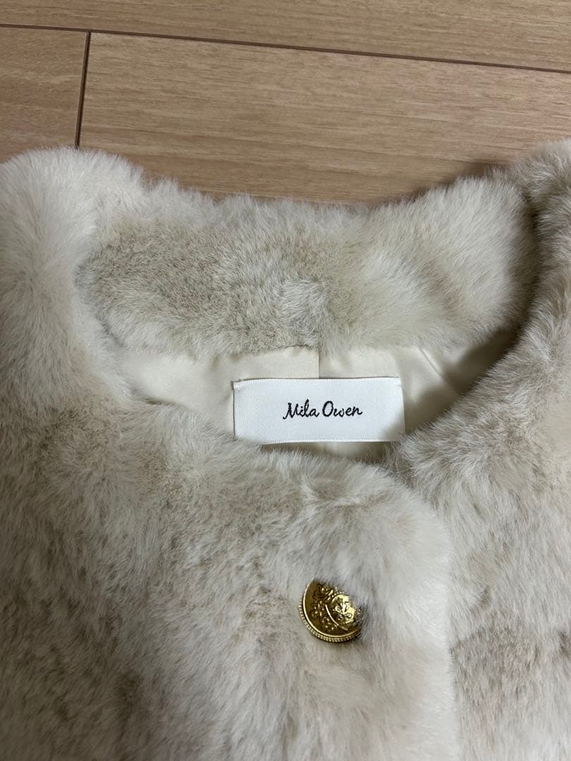 Mila Owen ミラオーウェン 金釦クロップドファージャケット